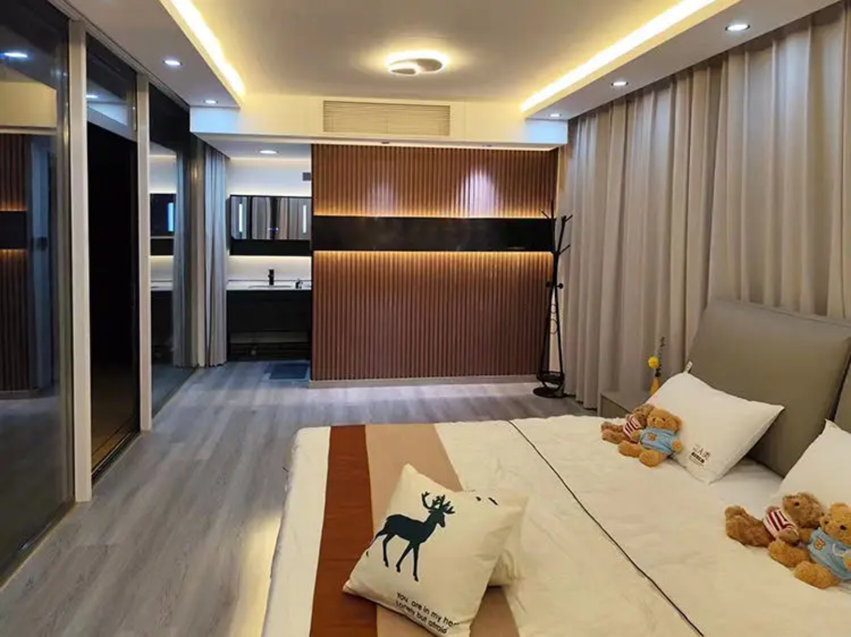 Apple Homes Fully Assembled Home with Kitchen & Bathroom