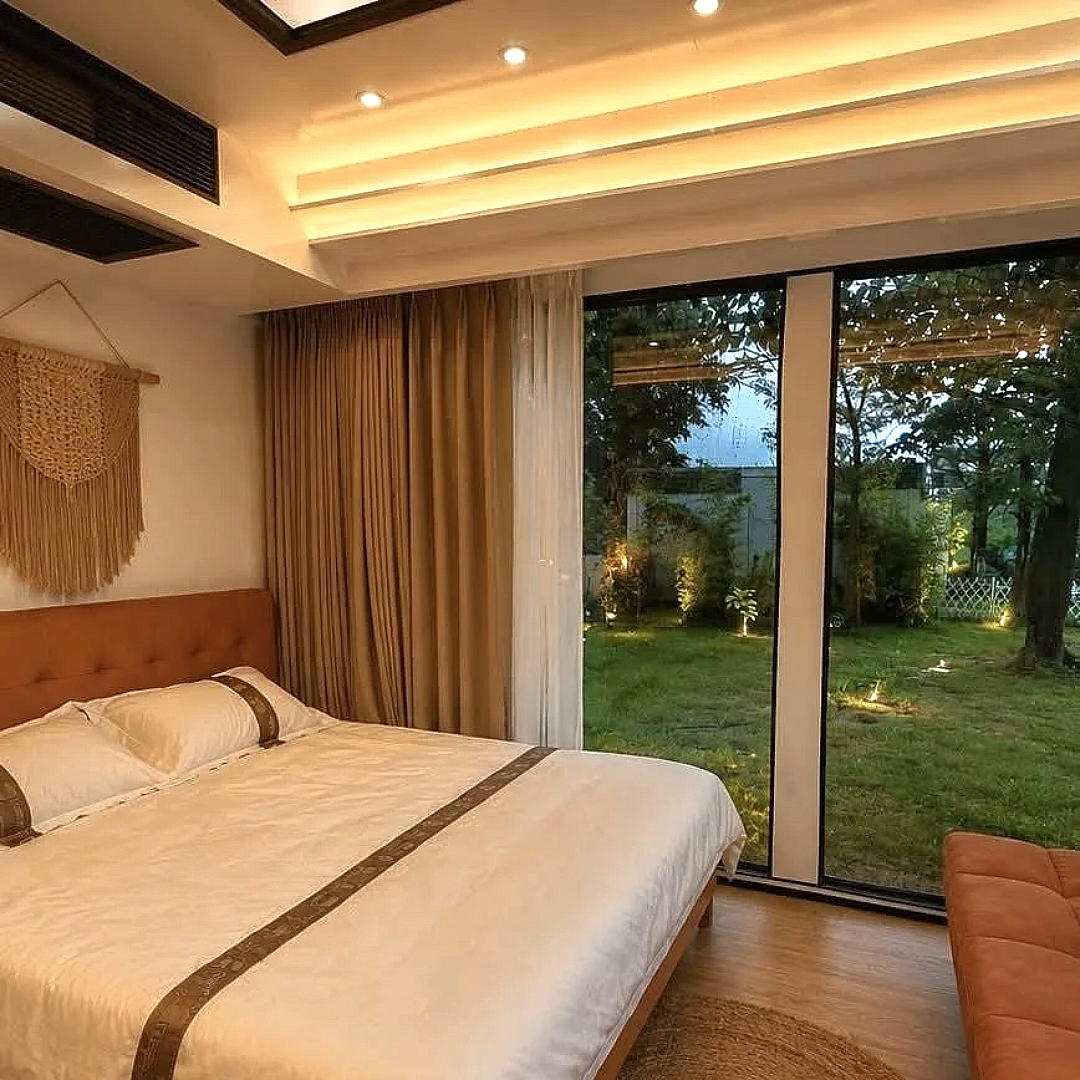 Apple Homes Fully Assembled Home with Kitchen & Bathroom