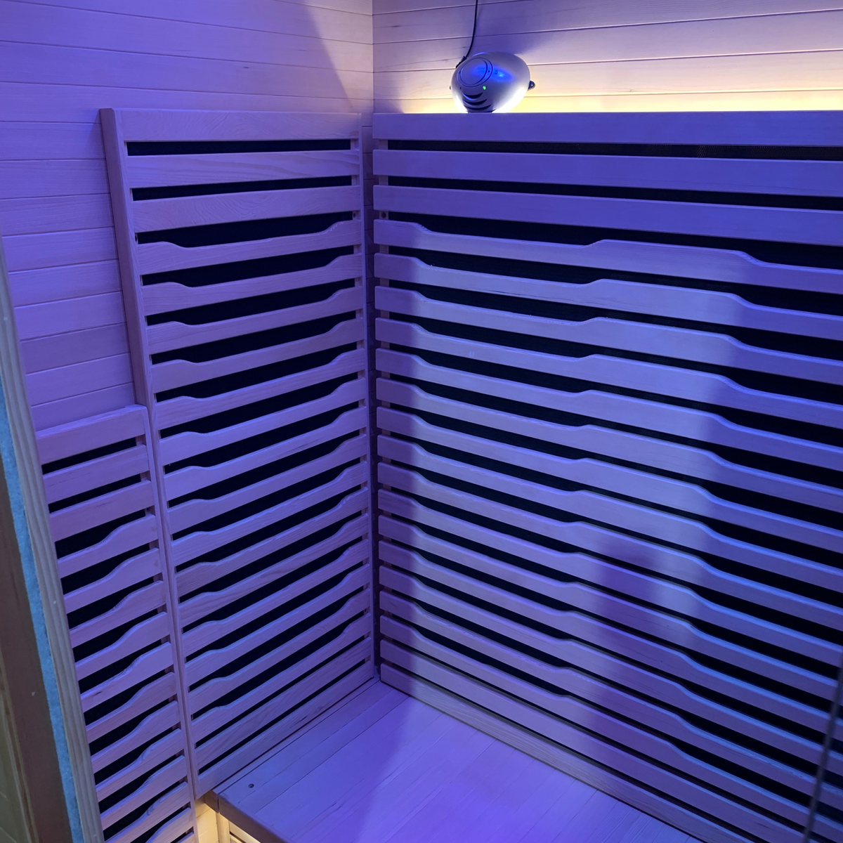 Blisspod Helsinki 2-Person Full-Spectrum Infrared Sauna with Red Light Panel