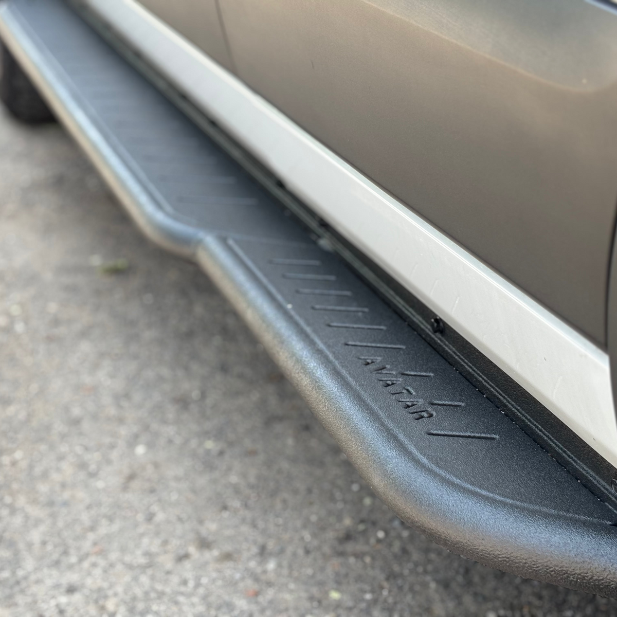Avatar Offroad Rockbody Flat Side Steps for Ford Transit